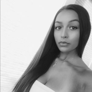 Meet your Posher, Cara